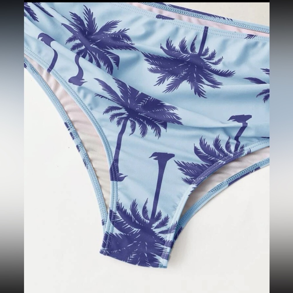 Shein Maternity Palm Tree Print
Knot Side Bikini Swimsuit
Size:M - Picture 6 of 8